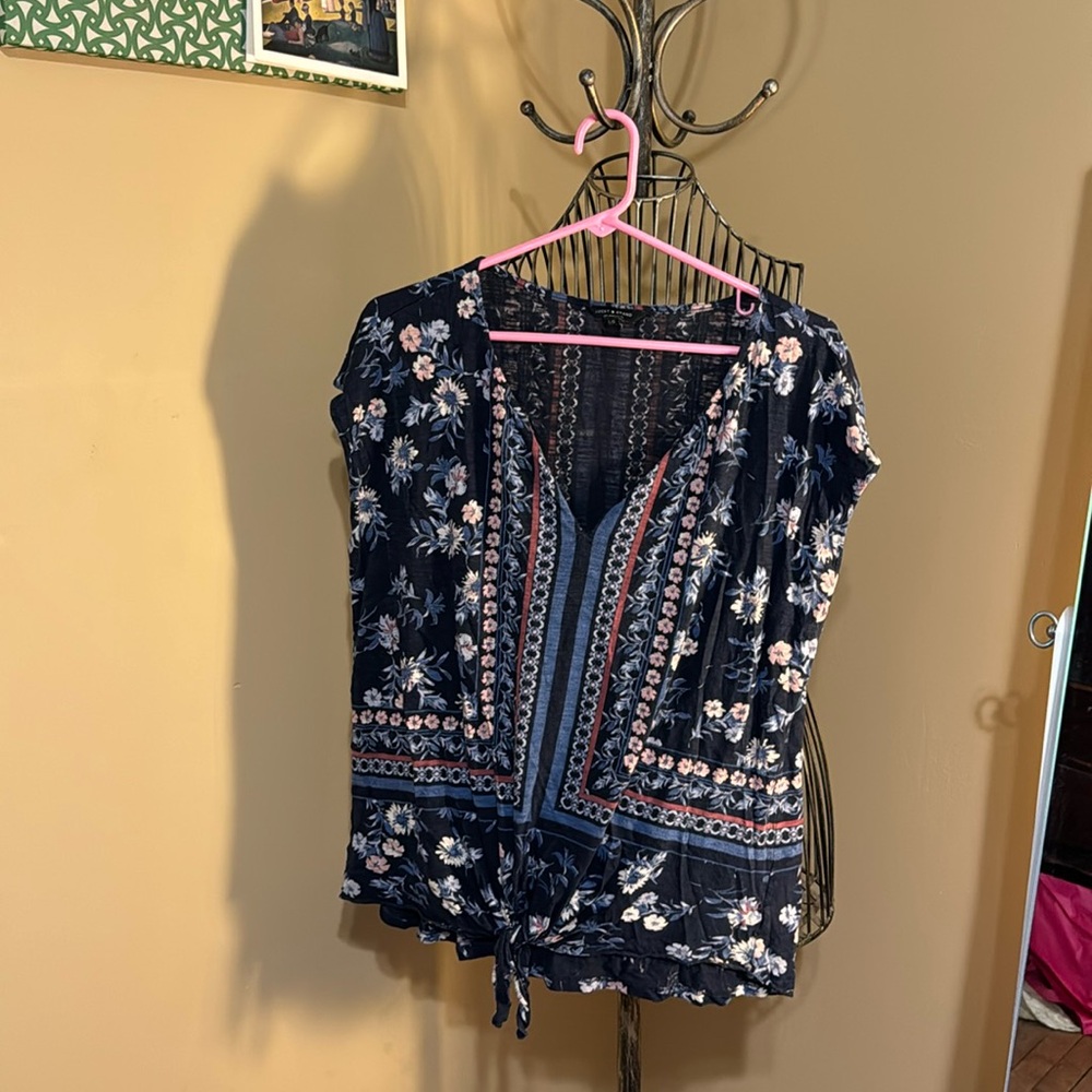 Lucky Brand Women’s Tshirt Size Large